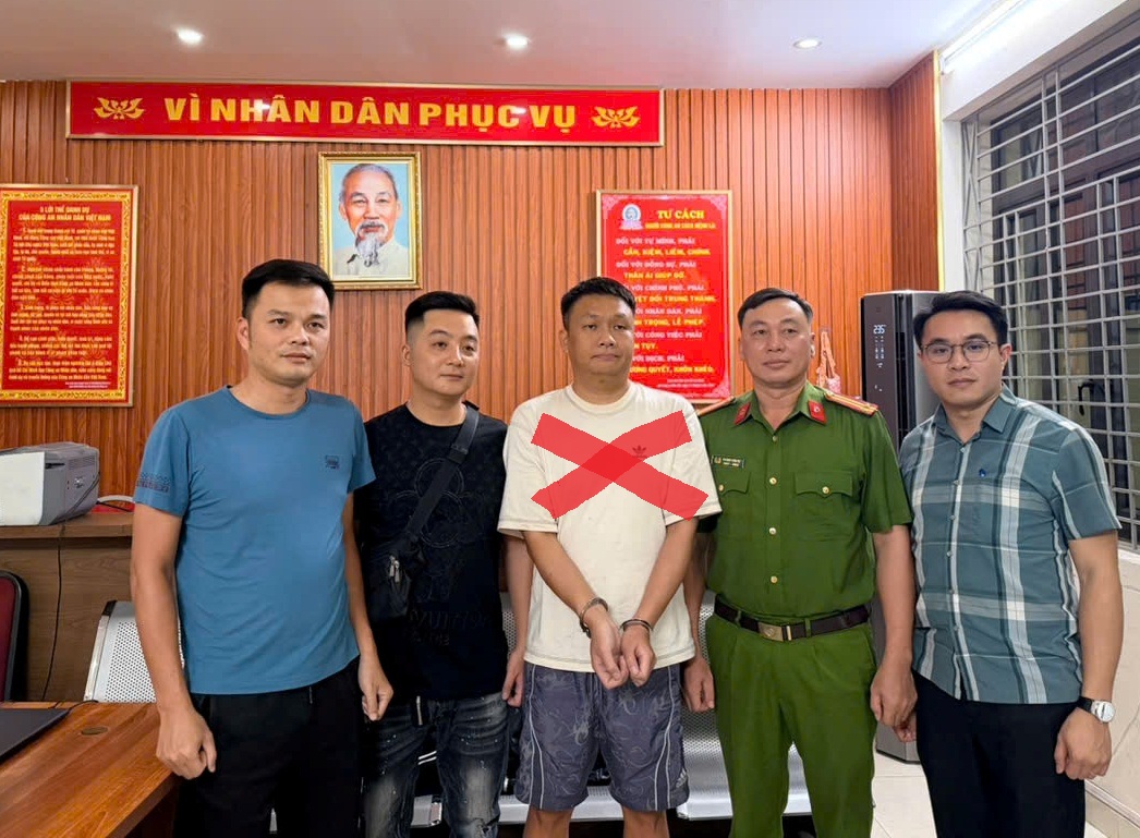 Bắt giữ đối tượng có lệnh truy nã quốc tế lẩn trốn tại chung cư cao cấp ở Hải Phòng